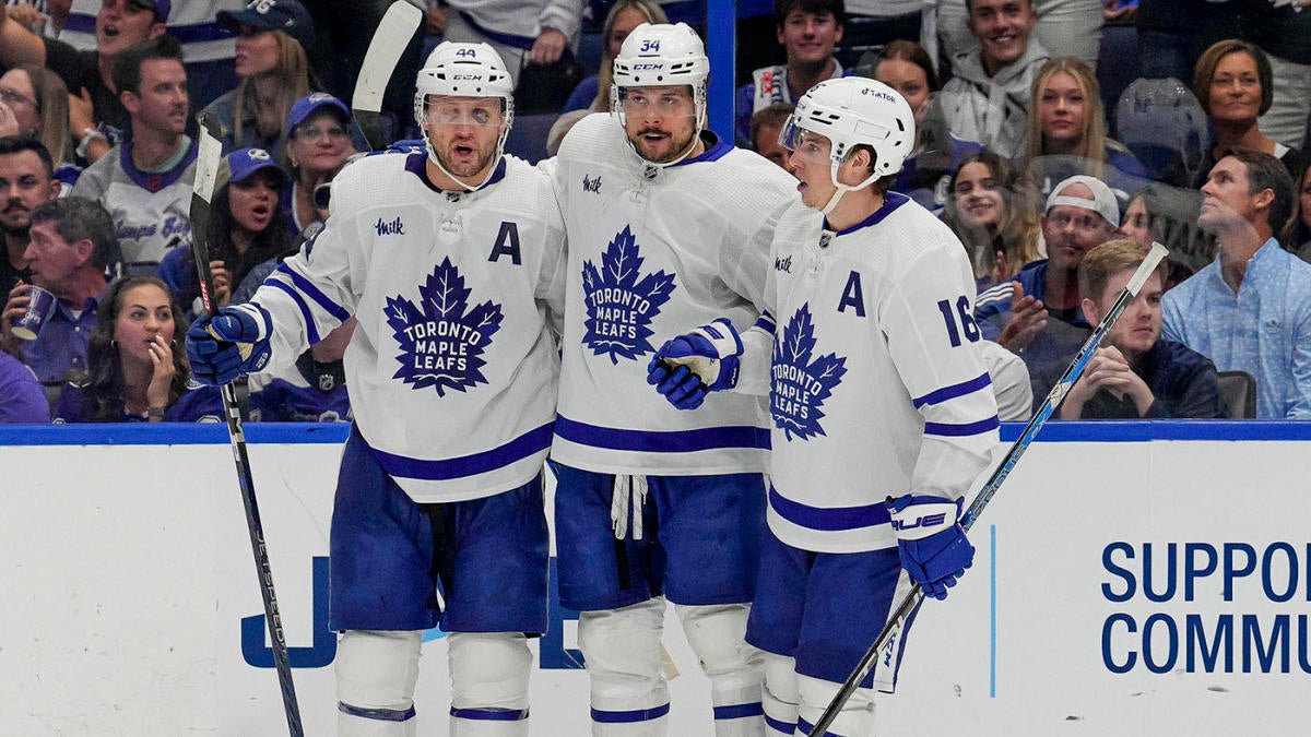 Maple Leafs push defending Cup champion Lightning to brink of