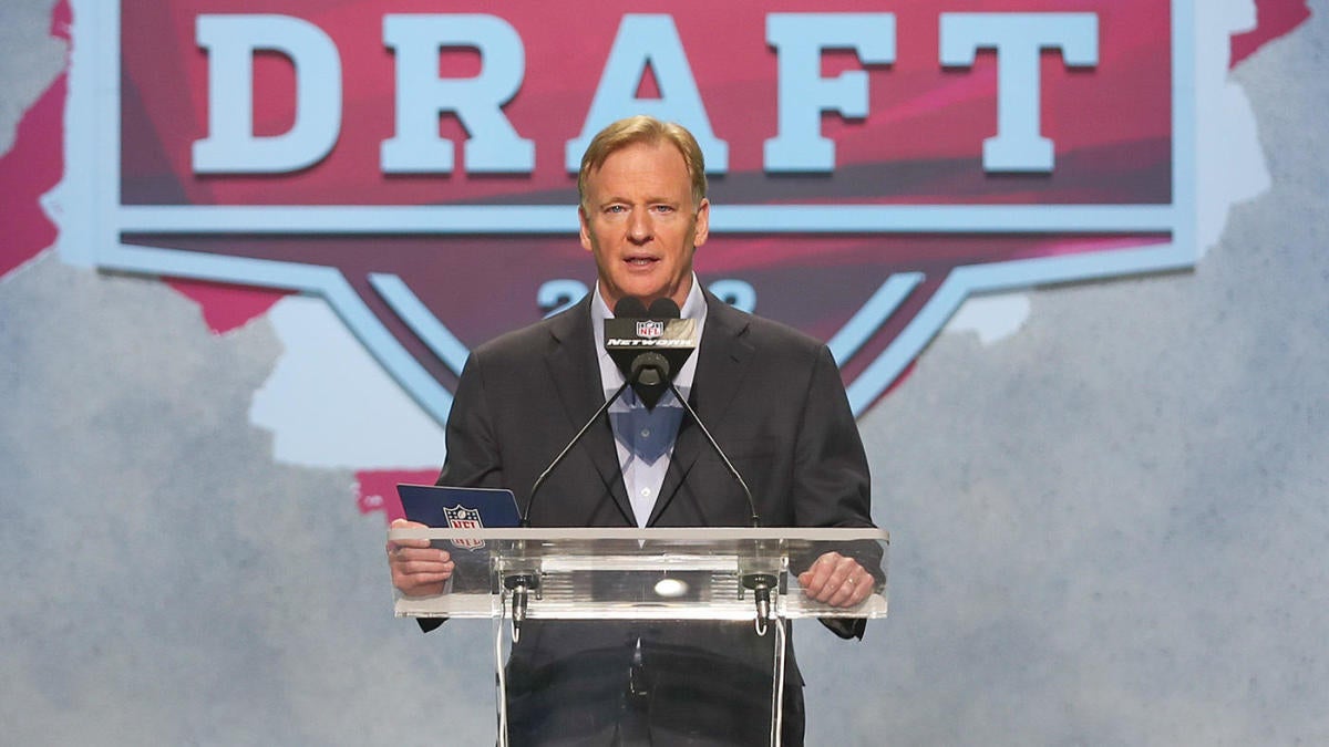 NFL Draft 2022: live blog, trades, updates, picks, and fan