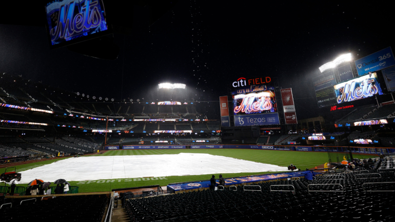 citi-field-tarp-getty.png