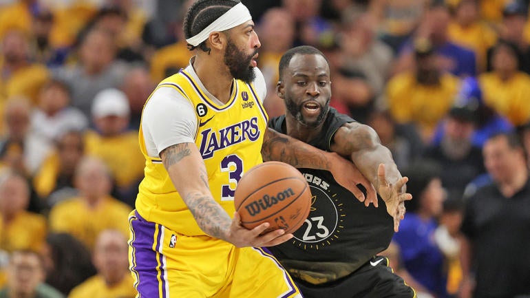 Los Angeles Lakers v Golden State Warriors - Game One