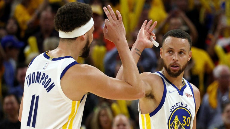 Patrick Mahomes, Travis Kelce menantang Stephen Curry, Klay Thompson di pertandingan golf The Match 2023 Patrick Mahomes, Travis Kelce menantang Stephen Curry, Klay Thompson di pertandingan golf The Match 2023