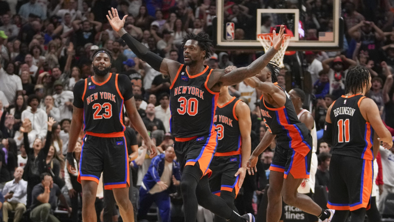Pilihan NBA hari Sabtu, taruhan terbaik: Knicks naik melawan Heat;  Lakers memberikan ujian yang terlalu berat bagi Warriors jalanan
