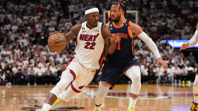 Pilihan NBA hari Senin, taruhan terbaik: Heat-Knicks dengan skor tinggi, Warriors bangkit kembali vs. Lakers