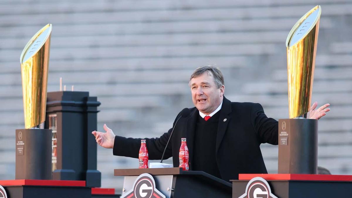 Georgia Football lehnte die Einladung des Weißen Hauses, den nationalen Titel zu ehren, mit der Begründung ab, es gebe Bedenken hinsichtlich des Zeitplans