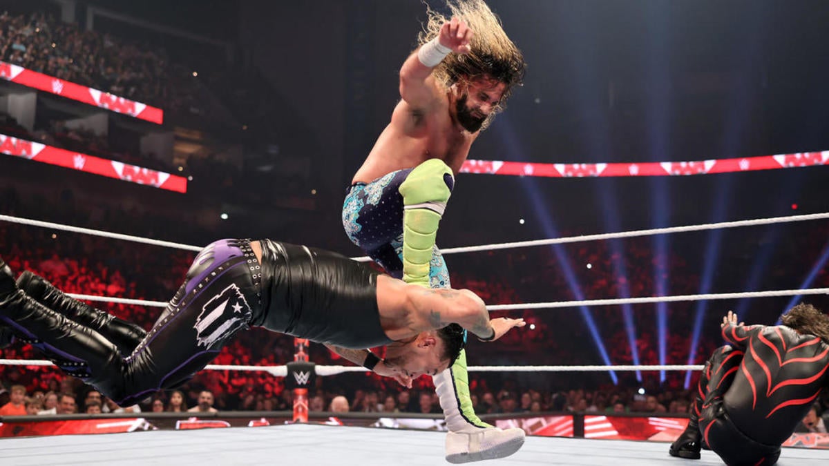 Wwe Raw Results Recap Grades Seth Rollins Advances To The Finals Of The World Heavyweight