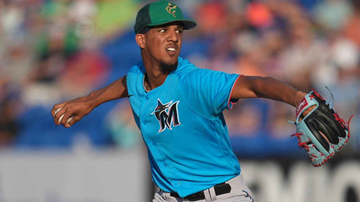 Perez continues dominant stretch to help Marlins edge Pirates