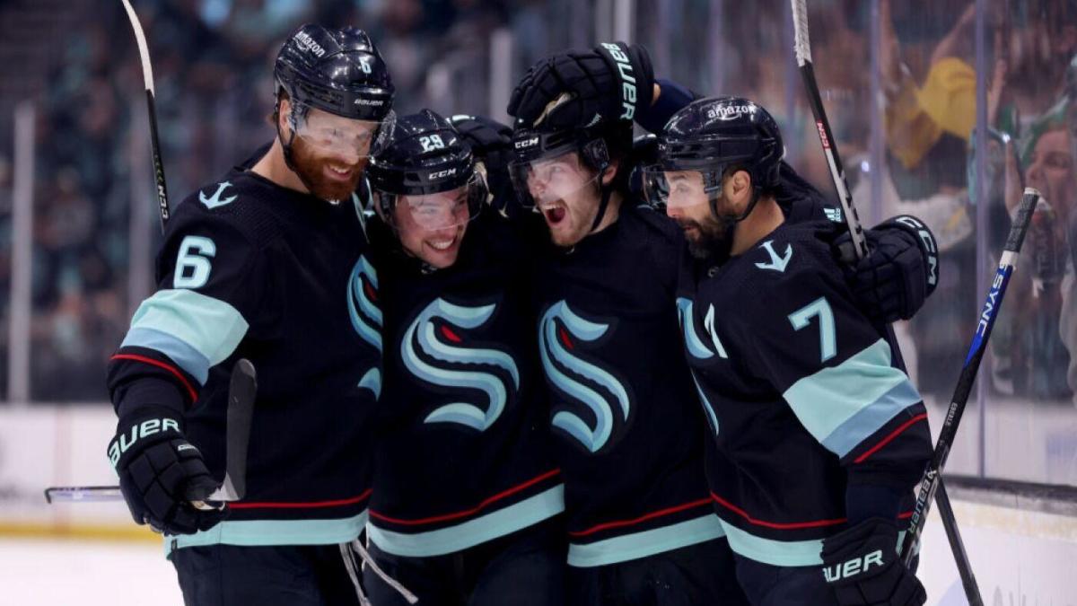Kraken's Game 7 win keeps playoff hockey on Seattle's center stage