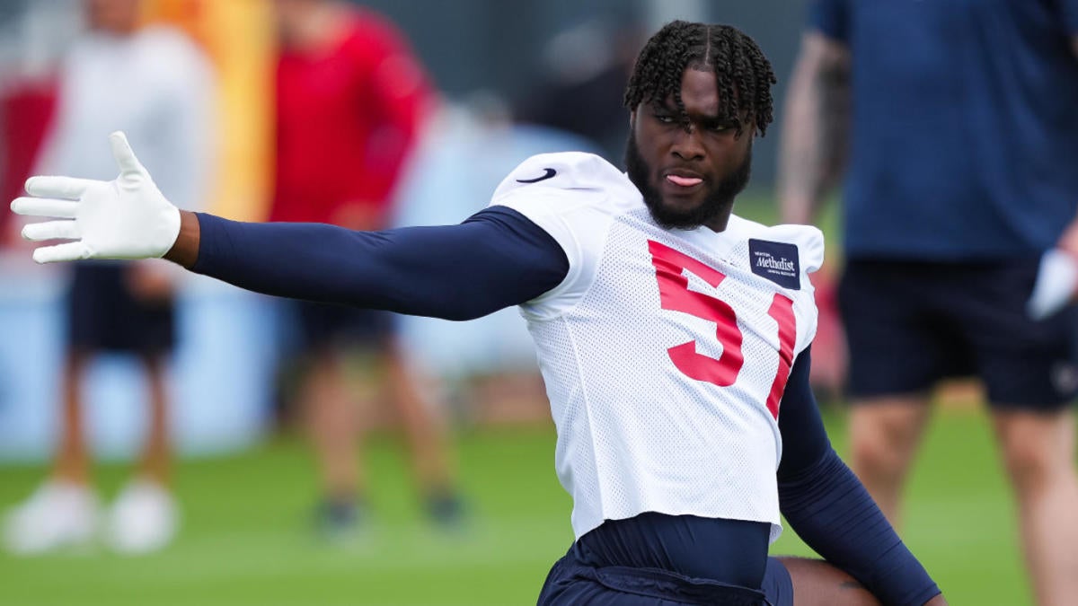 Houston Texans defensive end Will Anderson, Jr. tallied a tackle