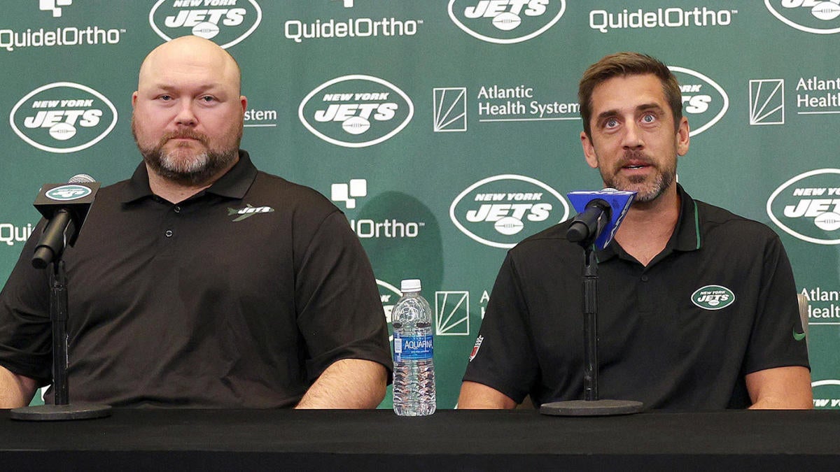 Agent's Take A look at how Jets and Aaron Rodgers can approach