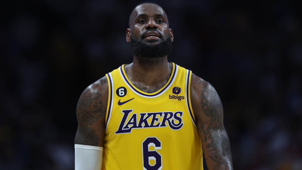 LeBron James membuat Lakers kehilangan enam poin karena layup yang berlebihan dan dunk yang ‘mengerikan’ dalam kekalahan lima poin dari Nuggets