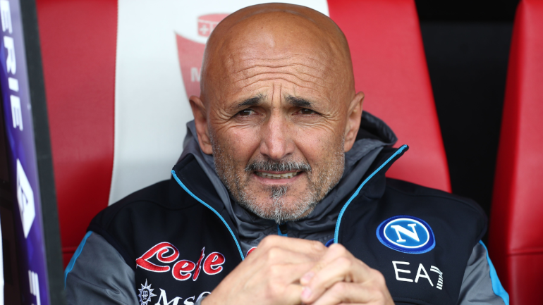 Luciano Spalletti potrebbe lasciare il Napoli a fine stagione dopo aver vinto lo storico titolo di Serie A