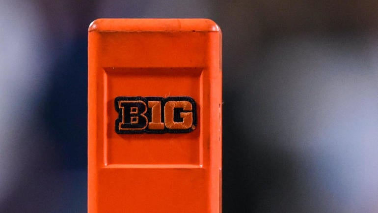 COLLEGE FOOTBALL: SEP 22 Chattanooga at Illinois