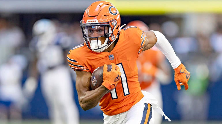 Bears' Darnell Mooney has new mentality for 2023: 'I'm just going out for disrespect'
Bears' Darnell Mooney has new mentality for 2023: 'I'm just going out for disrespect' 