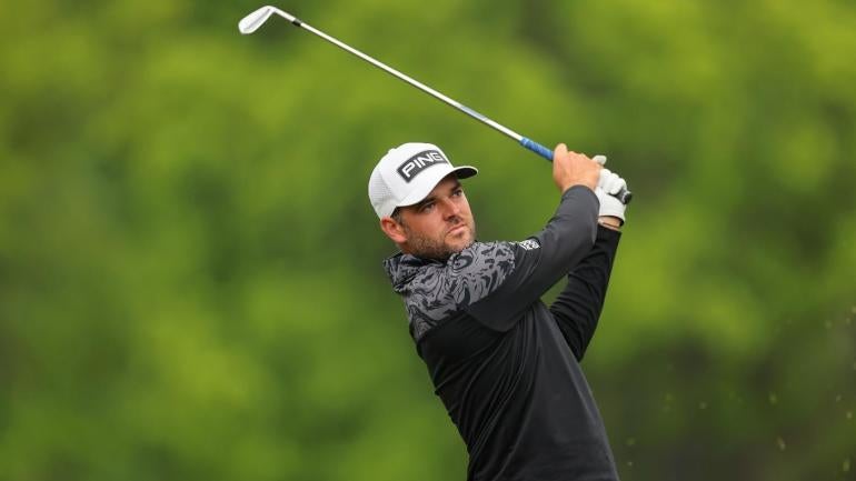 usatsi-16613561-jon-rahm-2021-northern-trust-r-4-4th-tee-1400.gif
