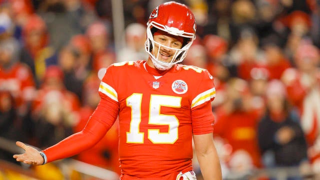 Patrick Mahomes looked mortal: Why what plagued the Chiefs is good for  Justin Fields - On Tap Sports Net