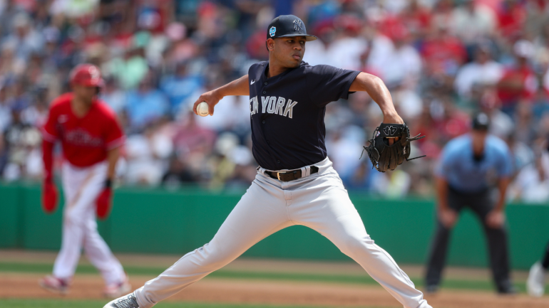 Yankees memanggil starter Randy Vásquez untuk melakukan debut liga utama melawan Padres