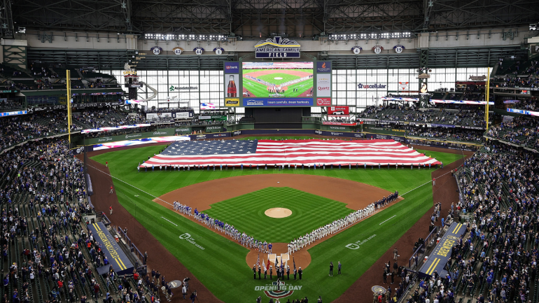 Rob Manfred dari MLB dapat mengancam Brewers dengan relokasi sebagai bagian dari dorongan untuk pembaruan stadion baseball, per laporan