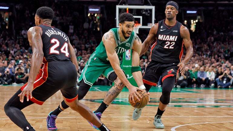 Pilihan Celtics vs. Heat, taruhan terbaik, peluang untuk Game 6: Boston menjadi favorit di laga tandang saat mereka melihat seri genap