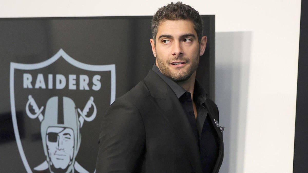 Quarterback Jimmy Garoppolo of the Las Vegas Raiders talks with News  Photo - Getty Images