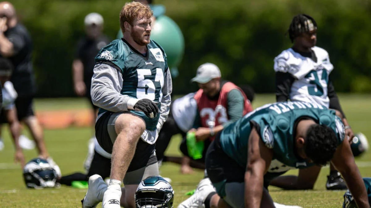 Eagles training camp: Cam Jurgens prepares for first-team center play after  Jason Kelce's surgery