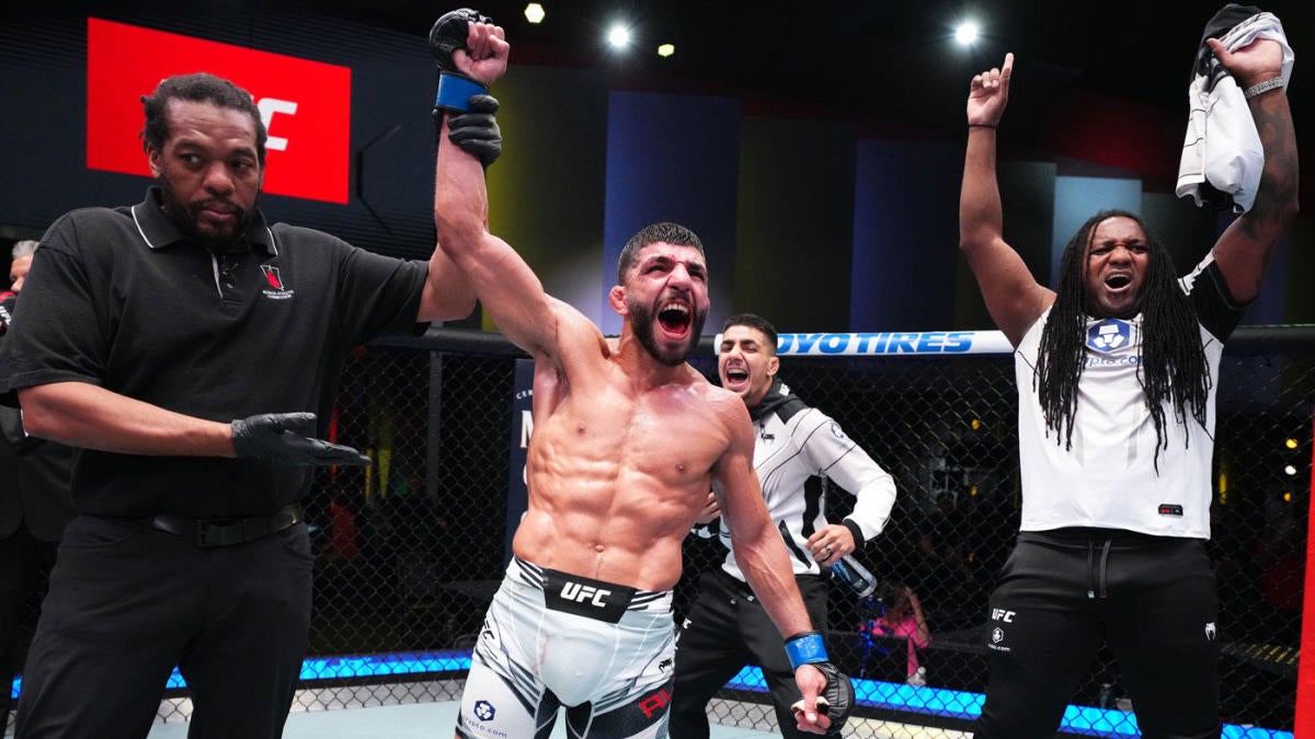 UFC Fight Night results, highlights: Amir Albazi takes razor-thin decision over Kai Kara-France