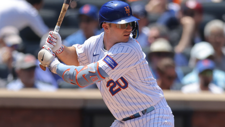 Pete Alonso Extends MLB Home Run Lead With 21st Blast, Passes Fellow ...