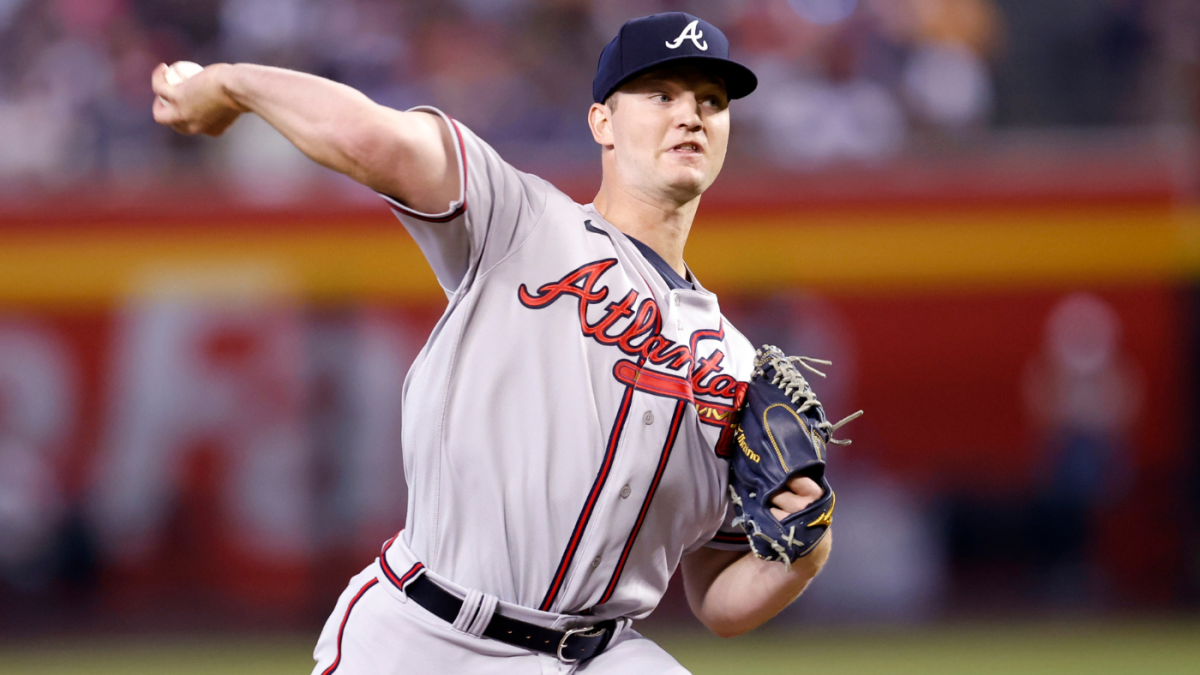 Mike Soroka Pictures and Photos - Getty Images