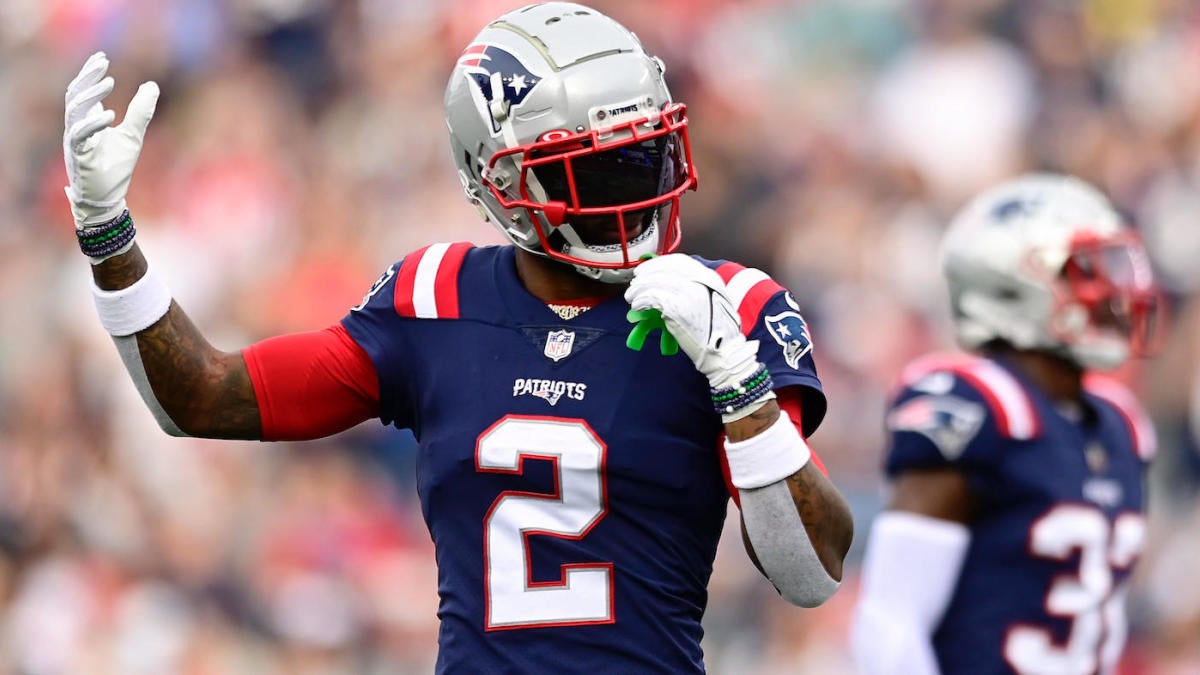 Jalen Mills Has Relatable Take About Patriots Throwback Uniforms