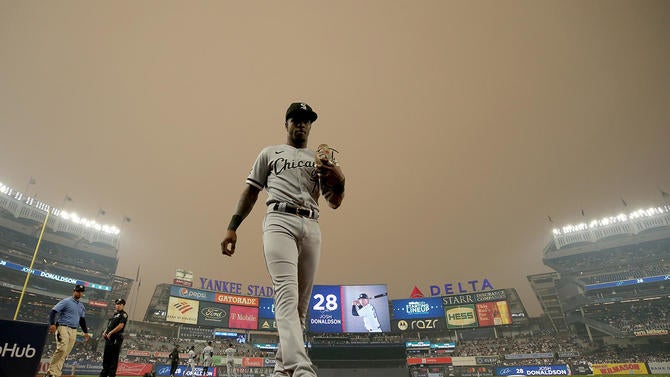 yankee-stadium-wildfires-4-usatsi.jpg