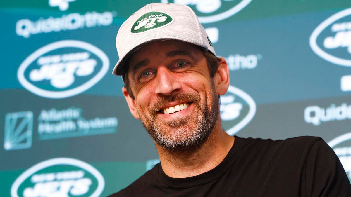 Sauce Gardner: NFL's DROY promises to not intercept Aaron Rodgers in  practice if he joins the Jets