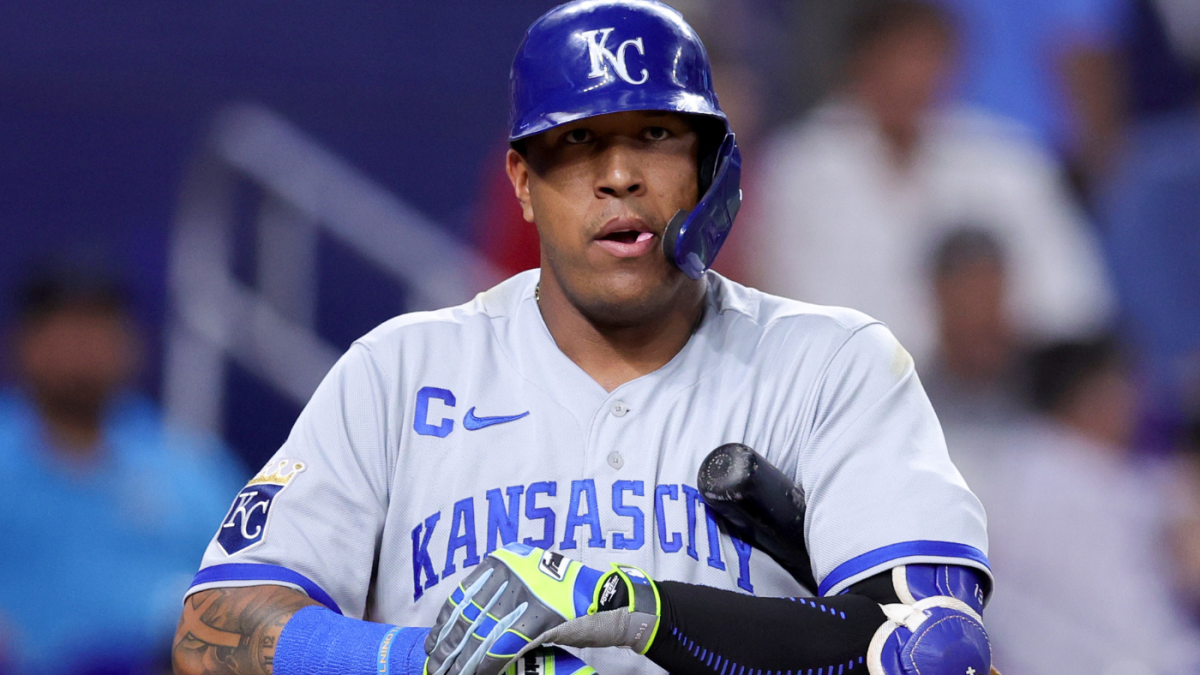 MLB rumors: Royals confirm Salvador Perez trade interest, but team has 'no  intention' of trading catcher 