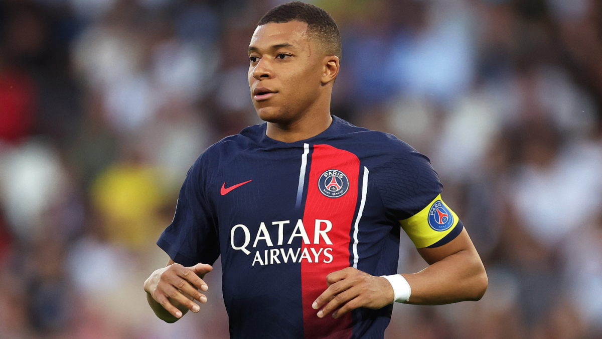PSG gives Mbappe till end of July to decide his future with club