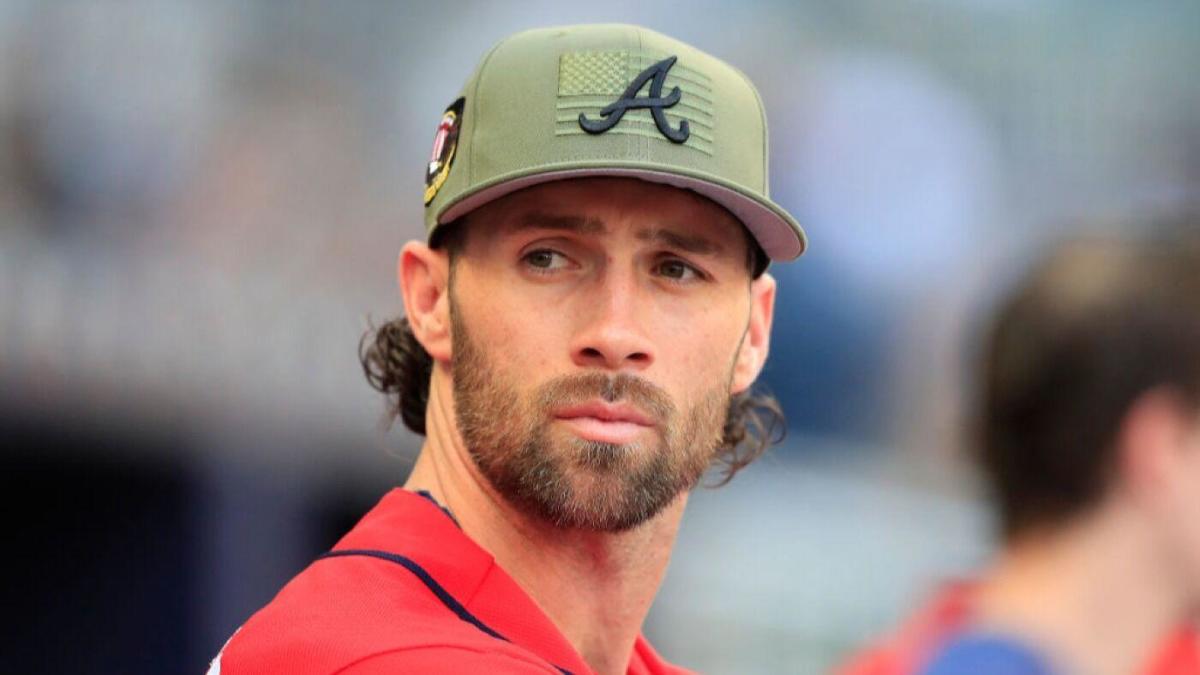 Braves designate Charlie Culberson for assignment before dad was set to  throw out first pitch