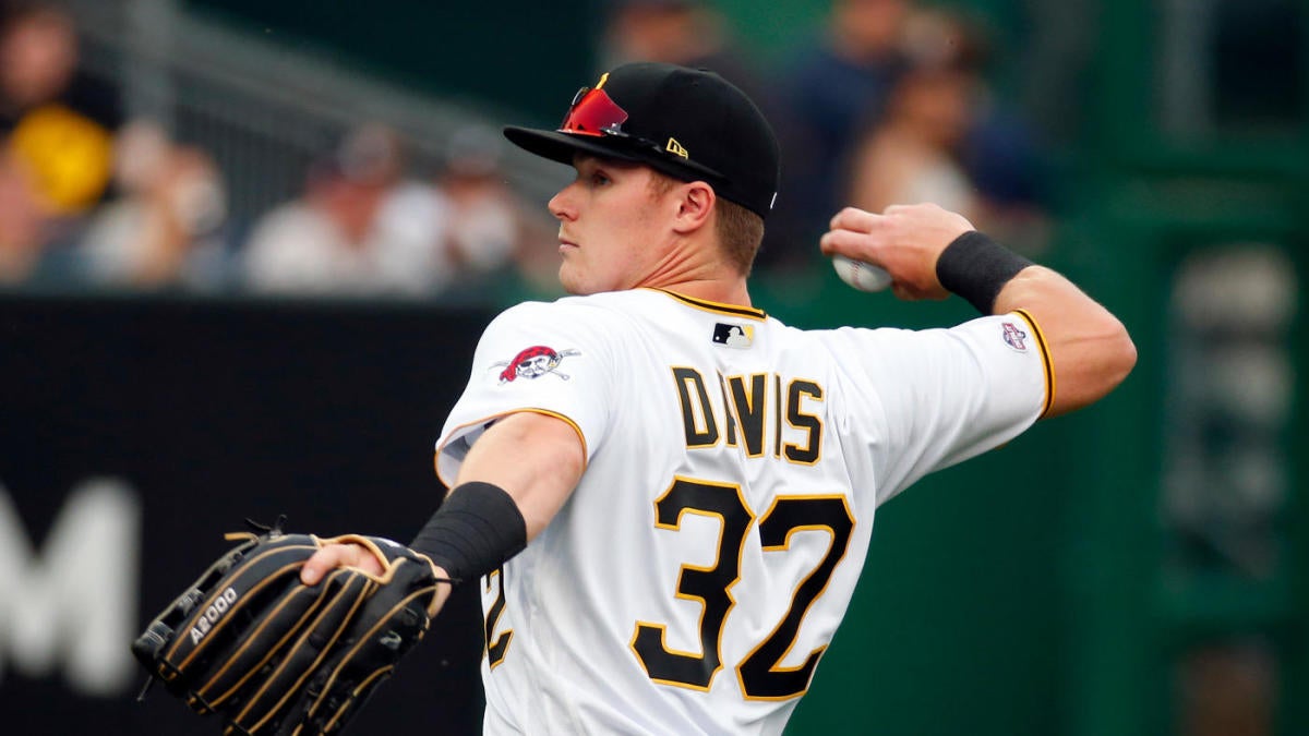 Henry Davis hits double in first MLB at-bat for Pirates