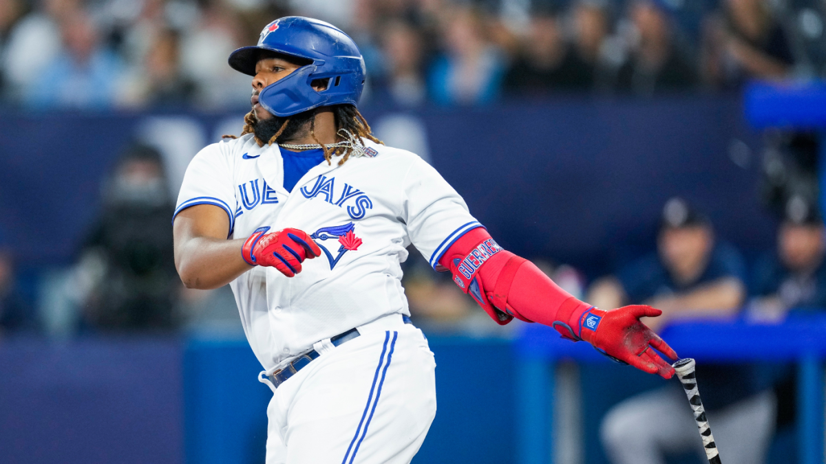 Vladimir Guerrero Jr shares the same stats with his dad after 403