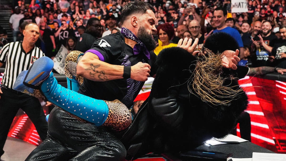 WWE Raw results, recap, grades Finn Balor brutally attacks Seth