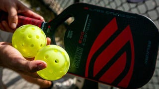 Unknowing woman 'whooped' Steelers stars in pickleball