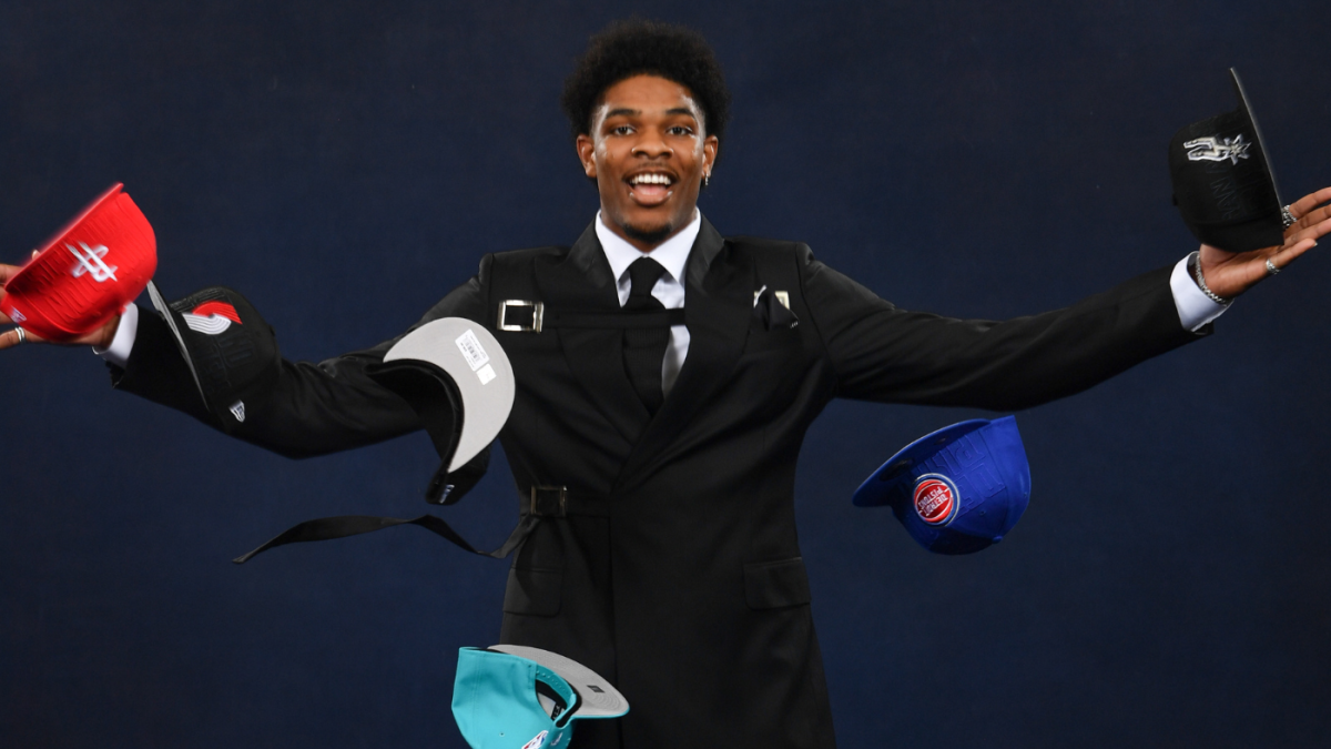 NBA Draft: Scoot Henderson says he can play with LaMelo Ball or Damian  Lillard: 'I'm not crazy ball-dominant' 
