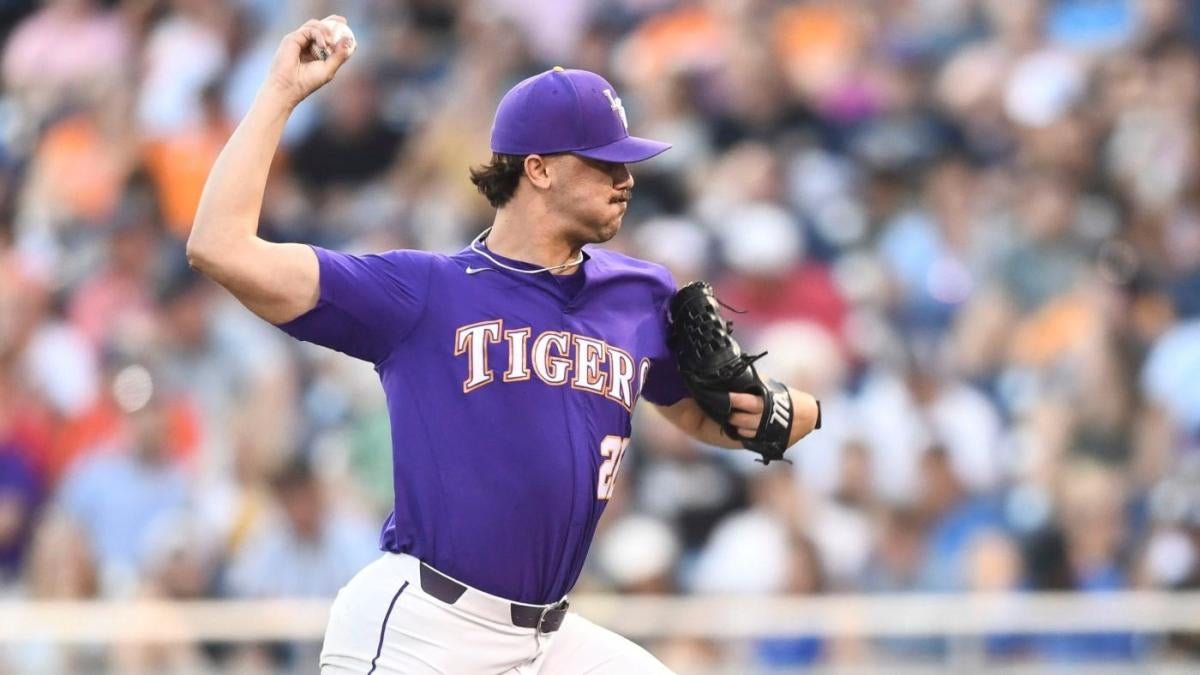 Who will LSU baseball play in the 2023 College World Series?