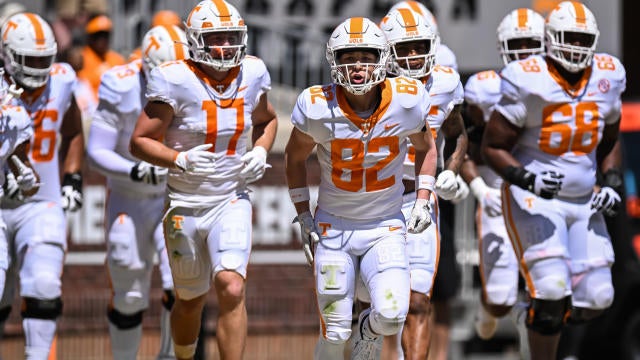 SEC football recruiting rankings after Braylon Staley commits to Vols