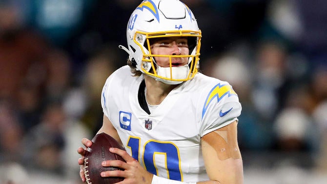 getty-justin-herbert-chargers.jpg