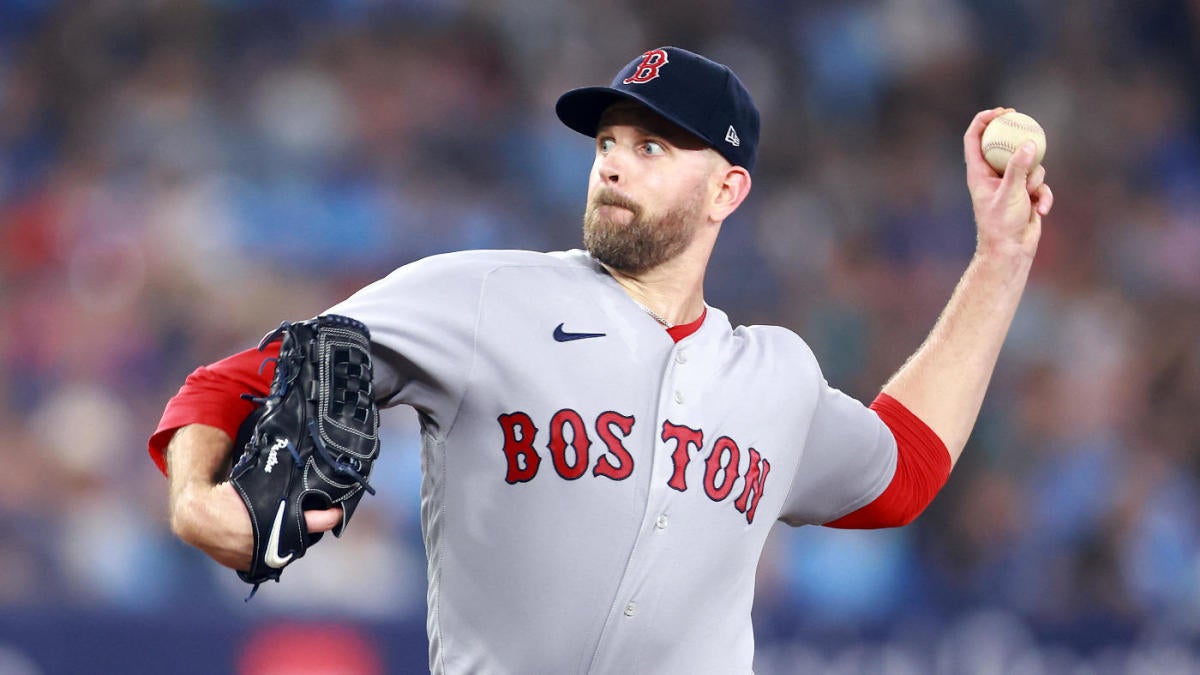 Which 2004 Boston Red Sox Player Could Save the 2022 Season?