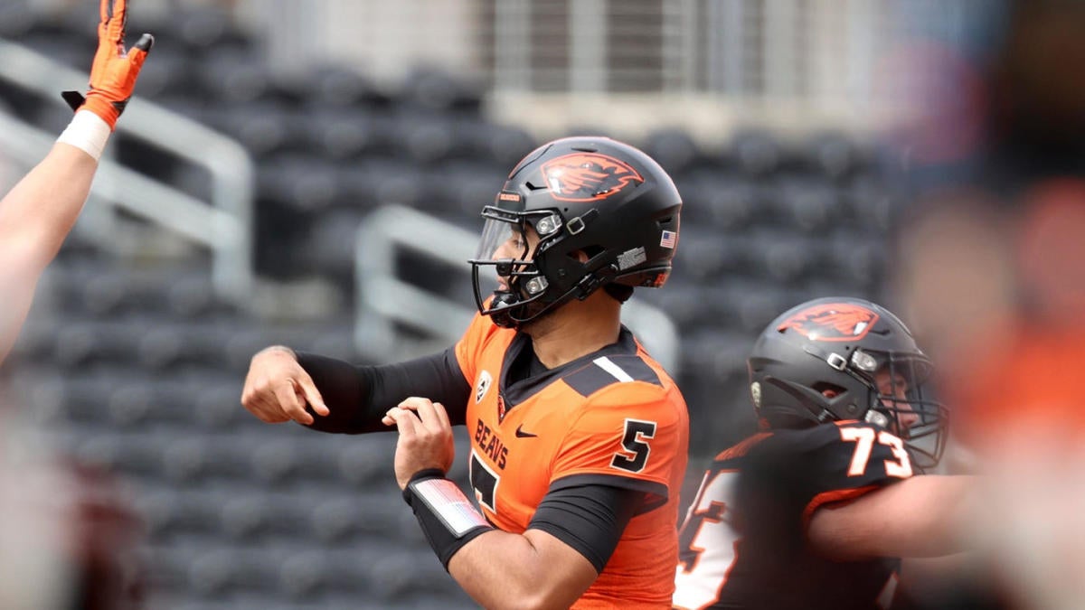 Oregon State QB DJ Uiagalelei selected by Los Angeles Dodgers in