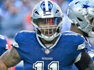 LANDOVER, MD - JANUARY 08: Cowboys wide receiver CeeDee Lamb (88) runs a  route during the Dallas Cowboys versus Washington Commanders National  Football League game at FedEx Field on January 8, 2023