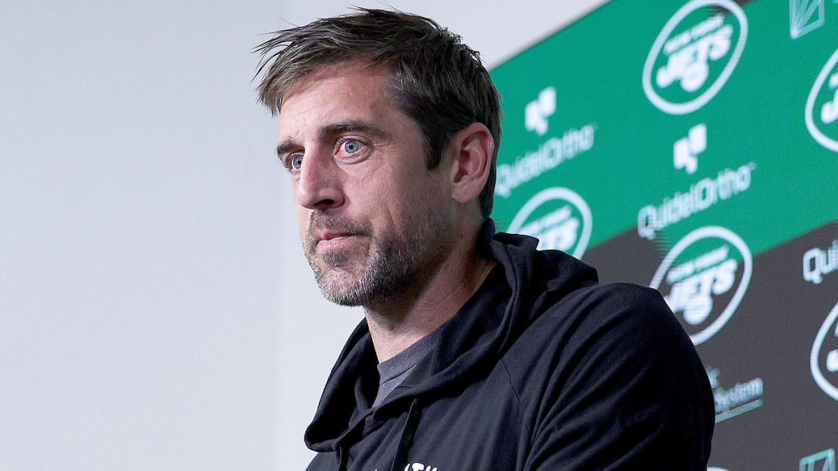 Jets' Aaron Rodgers says 'they forced it down our throats' with 'Hard Knocks'  