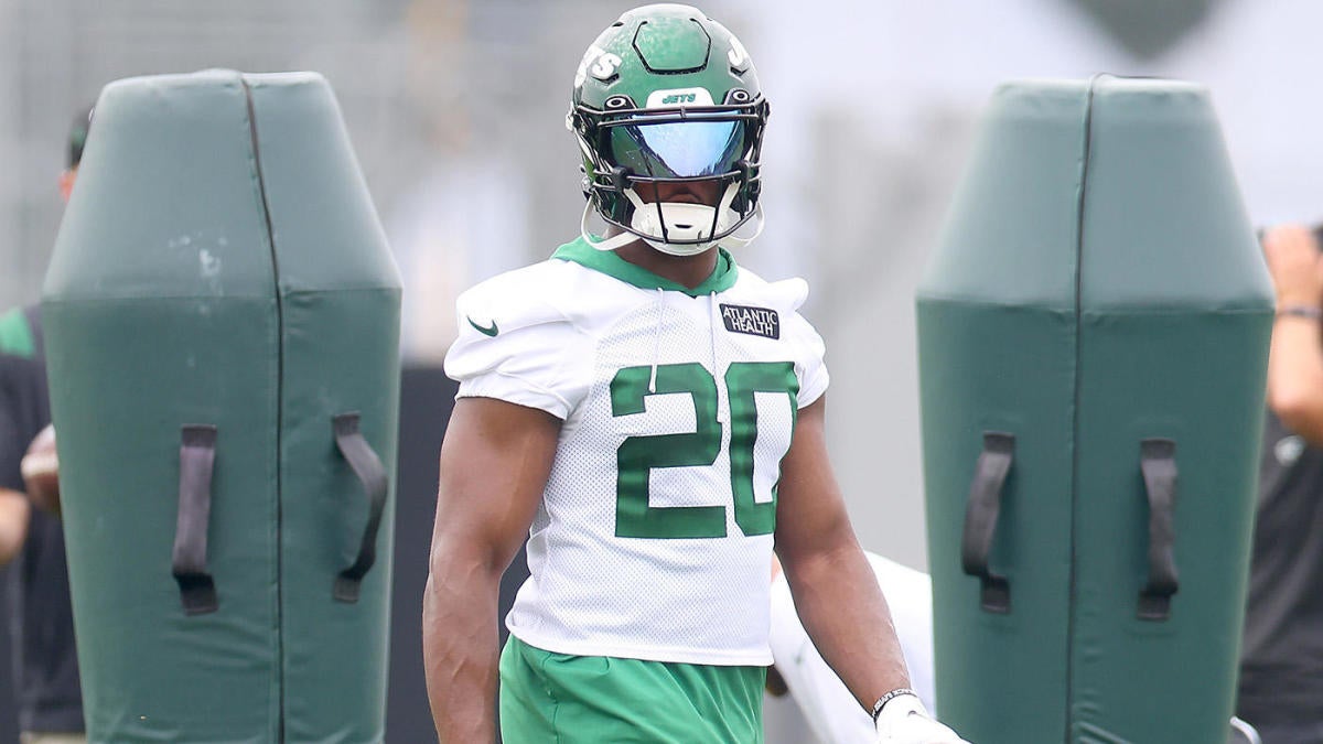 Jets Receive Brutal Injury Update On Young RB Breece Hall