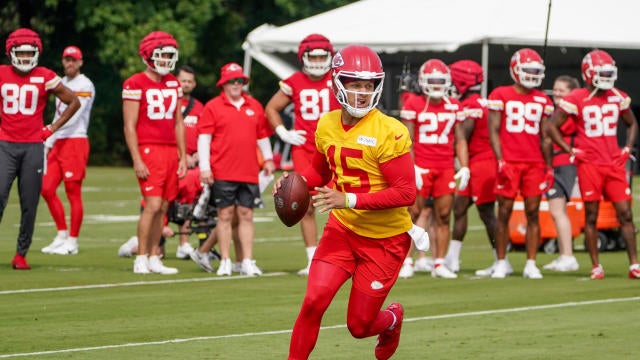 Patrick Mahomes looked mortal: Why what plagued the Chiefs is good for  Justin Fields - On Tap Sports Net