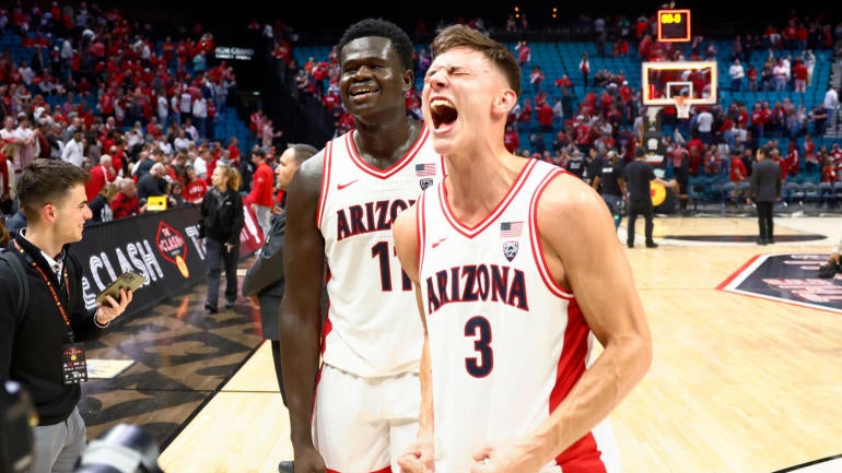 COLLEGE BASKETBALL: DEC 10 Las Vegas Clash - Arizona vs Indiana