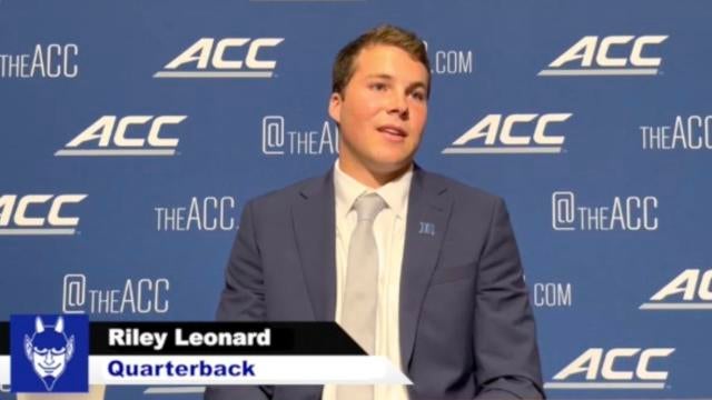 Riley Leonard, 6'4 QB for Duke, joins the men's basketball team for the  2023-24 season : r/CollegeBasketball