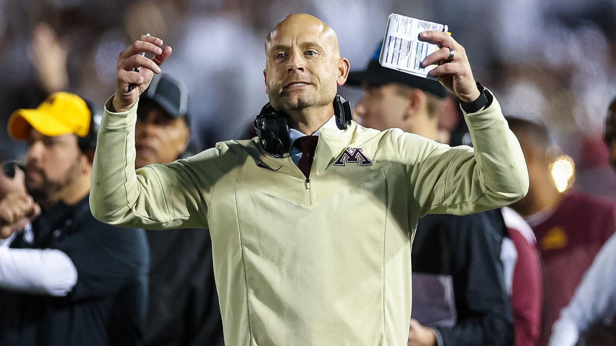 Gophers uniform dust-up: Some fans tell coach P.J. Fleck they don't like  the all-black look